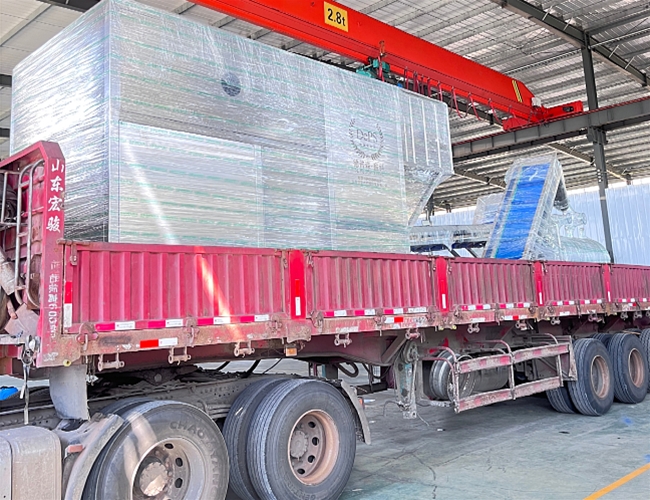 土豆蒸汽去皮機(jī)發(fā)貨現(xiàn)場(chǎng)